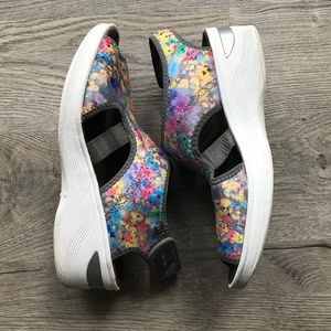 Bzees Dream Sandals - 11M